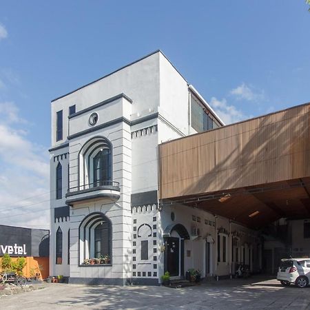 Готель Reddoorz Near Jalan Sudirman Padang Екстер'єр фото